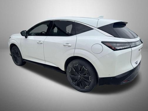 Everest White Pearl Tricoat 2025 Nissan Murano Platinum