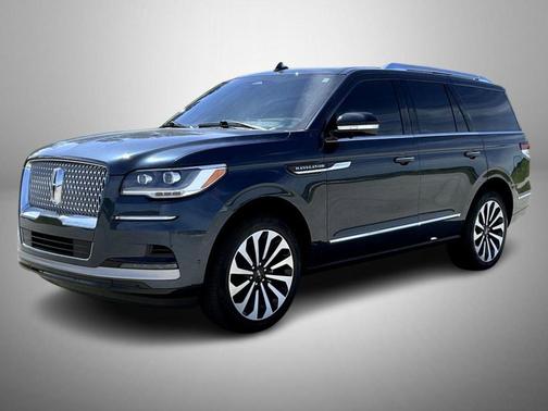Flight Blue Metallic Clearcoat 2024 Lincoln Navigator Reserve