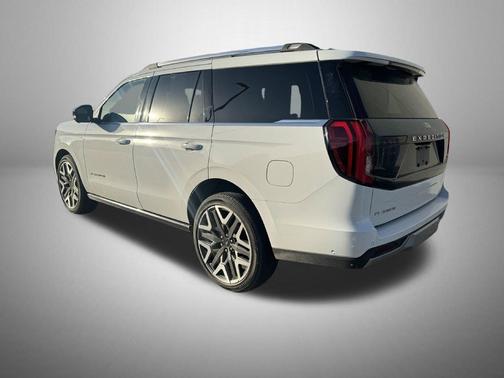 Oxford White 2025 Ford Expedition Platinum