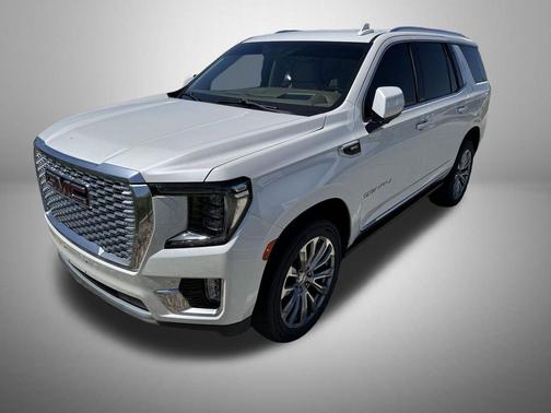 White Frost Tricoat 2022 GMC Yukon Denali