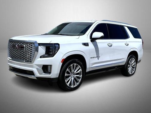 White Frost Tricoat 2022 GMC Yukon Denali