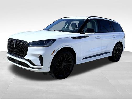 Pristine White Metallic Tri-Coat 2026 Lincoln Aviator Reserve AWD