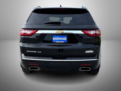 Mosaic Black Metallic 2020 Chevrolet Traverse High Country