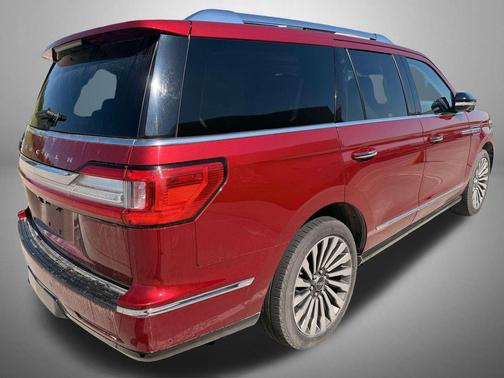 Ruby Red Metallic 2018 Lincoln Navigator Reserve