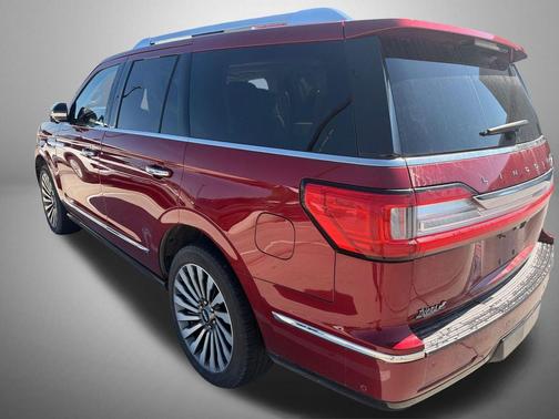 Ruby Red Metallic 2018 Lincoln Navigator Reserve