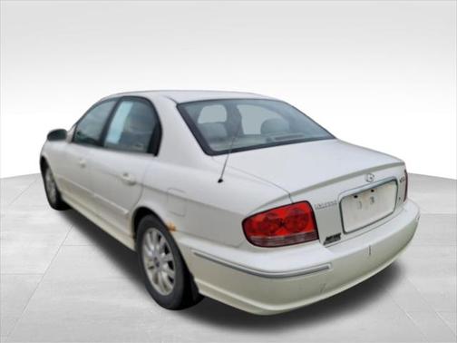 2004 Hyundai SONATA GLS