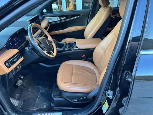 2022 Lincoln Nautilus Black Label