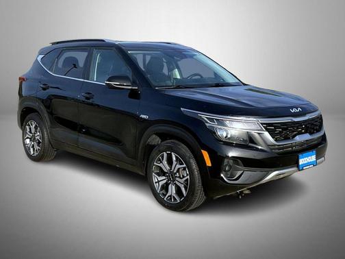 Cherry Black 2022 Kia Seltos EX