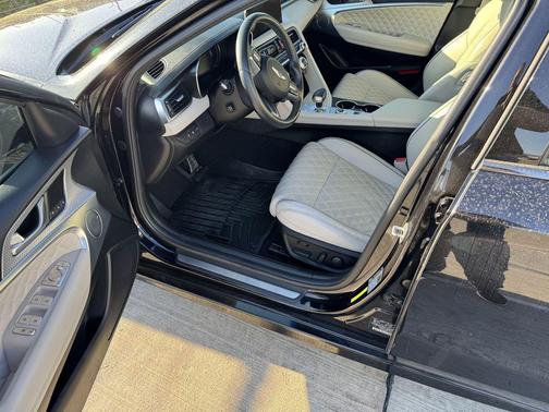Vik Black 2022 Genesis G70 3.3T AWD