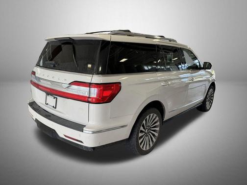 Ceramic Pearl 2021 Lincoln Navigator Reserve