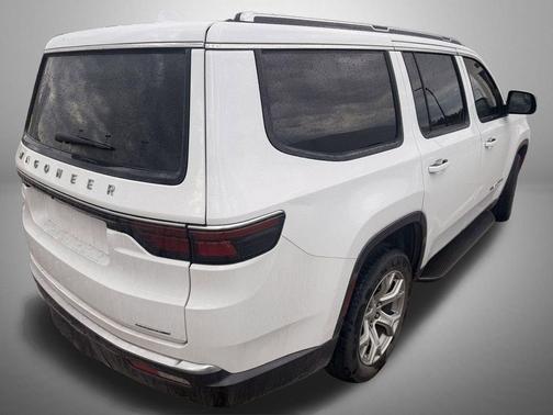 Bright White Clearcoat 2022 Jeep Wagoneer Series II 4x4