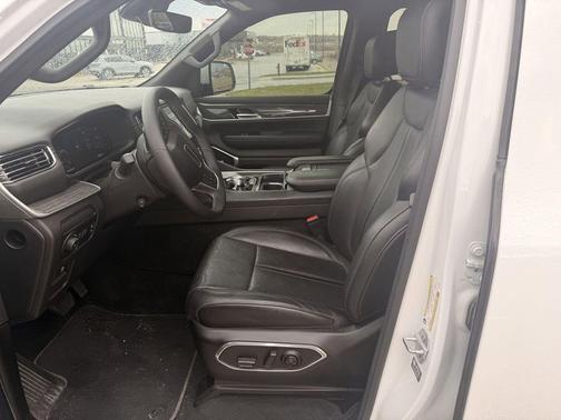Bright White Clearcoat 2022 Jeep Wagoneer Series II 4x4