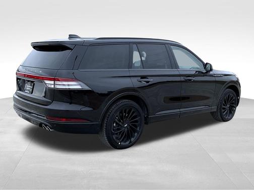 Infinite Black Metallic Clearcoat 2026 Lincoln Aviator Reserve AWD