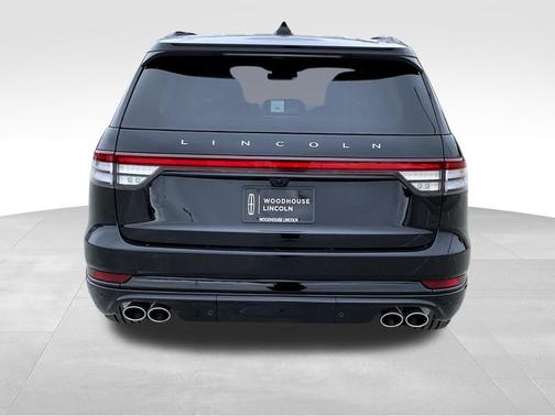 Infinite Black Metallic Clearcoat 2026 Lincoln Aviator Reserve AWD