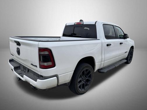 Bright White Clearcoat 2023 RAM 1500 Laramie