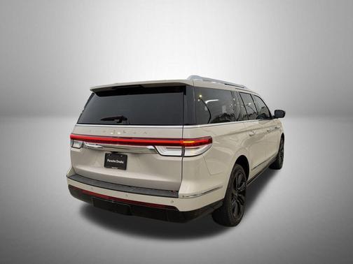 2022 Lincoln Navigator Reserve