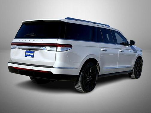 2022 Lincoln Navigator Reserve