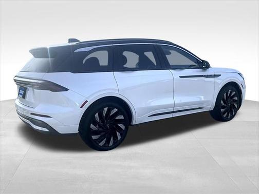 2025 Lincoln Nautilus Black Label