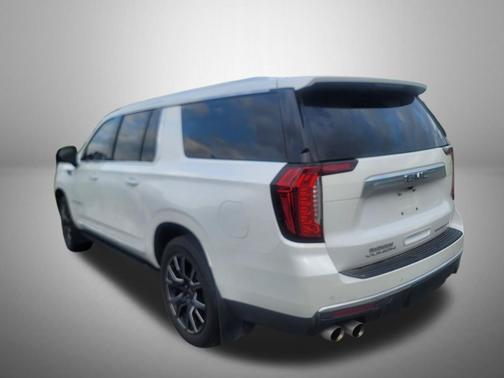 White Frost Tricoat 2023 GMC Yukon XL Denali