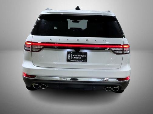 Pristine White Metallic Tri-Coat 2026 Lincoln Aviator Reserve AWD