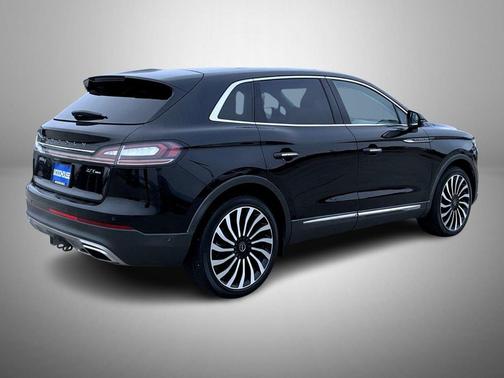 2020 Lincoln Nautilus Black Label