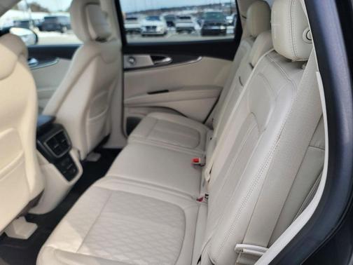 2020 Lincoln Nautilus Black Label