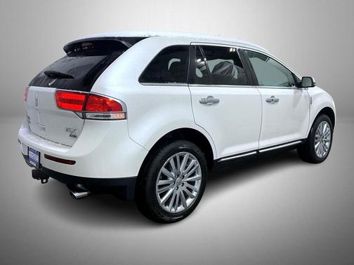 2014 Lincoln MKX Base