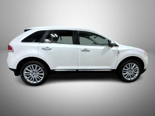2014 Lincoln MKX Base