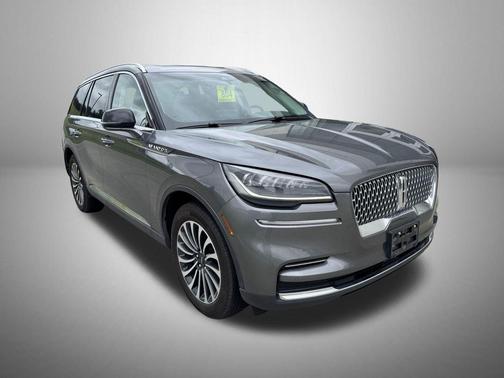 Asher Gray Metallic Clearcoat 2023 Lincoln Aviator Standard AWD