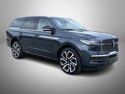 Flight Blue Metallic Clearcoat 2026 Lincoln Navigator Reserve