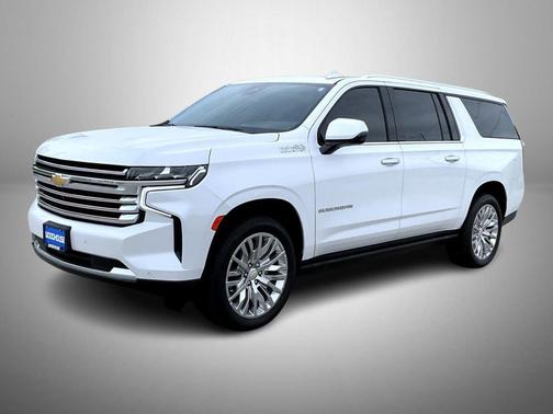 Iridescent Pearl Tricoat 2023 Chevrolet Suburban 4WD High Country