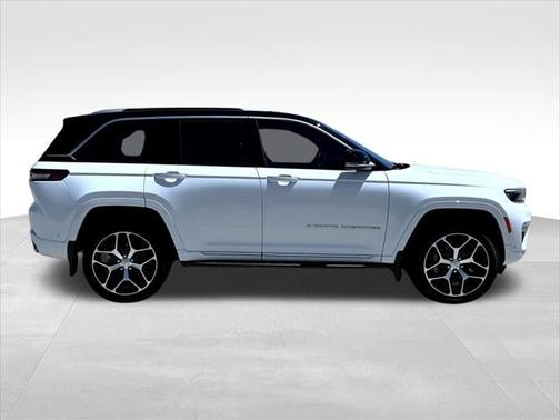 2024 Jeep Grand Cherokee Summit