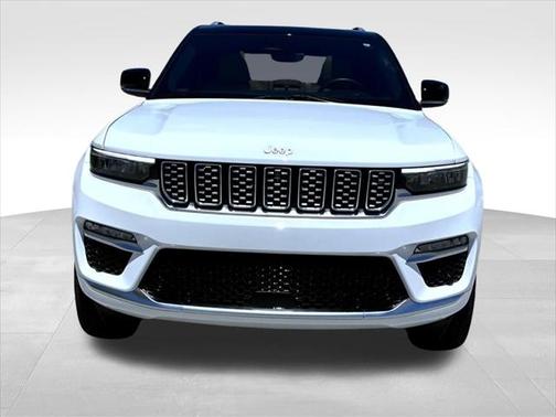 2024 Jeep Grand Cherokee Summit