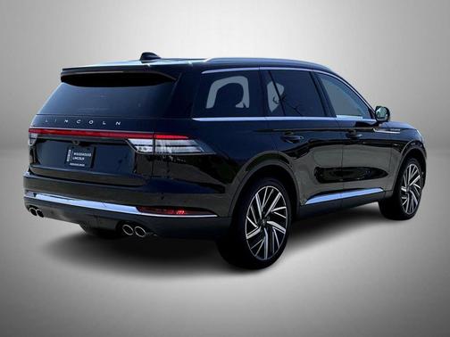 Infinite Black Metallic Clearcoat 2026 Lincoln Aviator Reserve AWD