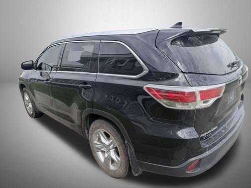 Attitude Black Metallic 2014 Toyota Highlander Limited Platinum