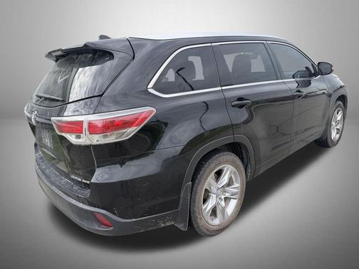 Attitude Black Metallic 2014 Toyota Highlander Limited Platinum