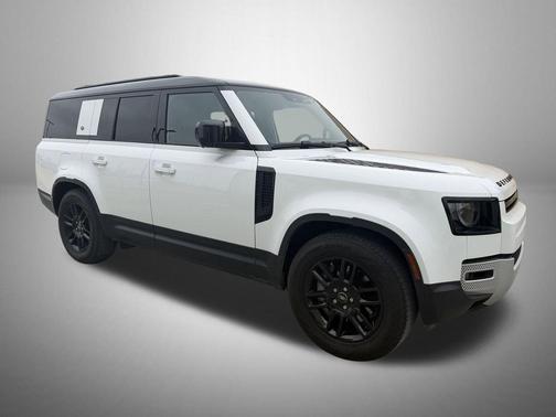 2023 Land Rover Defender 130 SE