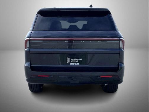 Starlight Gray Premium Colorant 2026 Lincoln Navigator Reserve