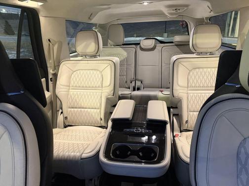 2019 Lincoln Navigator L Black Label