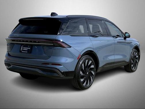 Whisper Blue Metallic Clearcoat 2026 Lincoln Nautilus Reserve