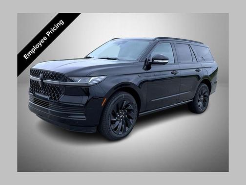 Infinite Black Metallic Clearcoat 2026 Lincoln Navigator Reserve
