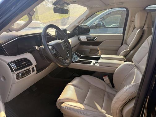 Infinite Black 2020 Lincoln Navigator Reserve
