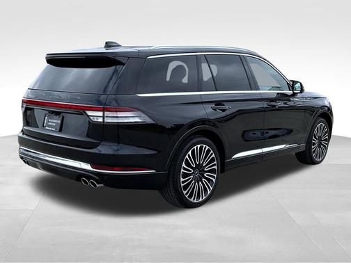 Infinite Black Metallic Clearcoat 2026 Lincoln Aviator Black Label AWD