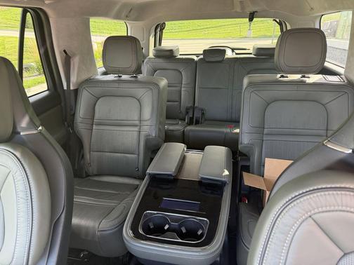 2023 Lincoln Navigator Black Label