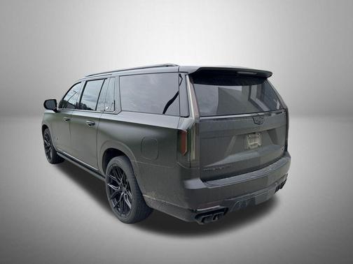 Crystal White Tricoat 2024 Cadillac Escalade ESV V-Series
