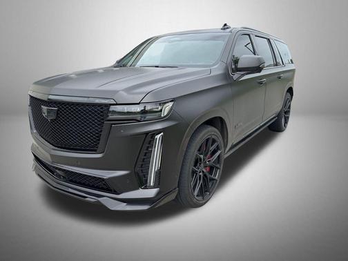 Crystal White Tricoat 2024 Cadillac Escalade ESV V-Series