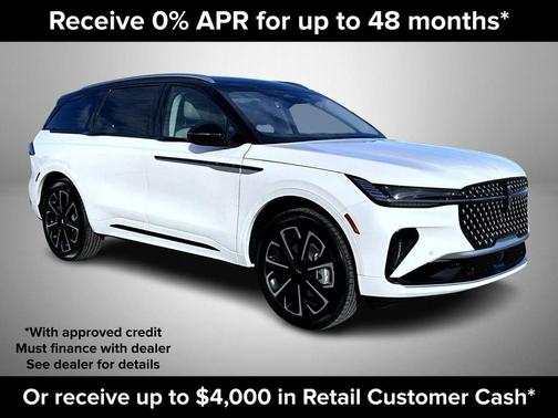 White Platinum Metallic Tri-Coat 2026 Lincoln Nautilus Reserve