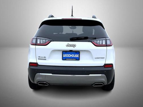 Bright White Clearcoat 2022 Jeep Cherokee Limited