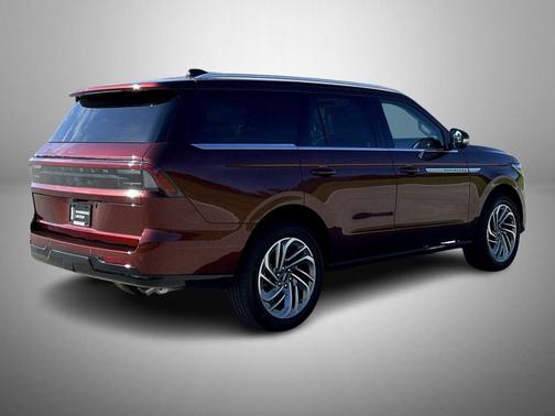 H9 2027 Lincoln Navigator Reserve