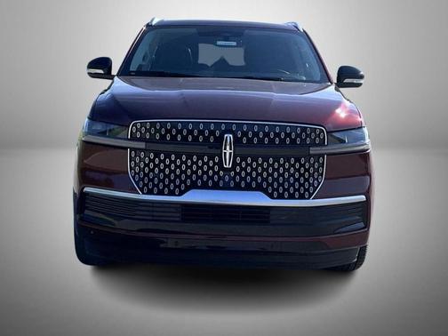 H9 2027 Lincoln Navigator Reserve